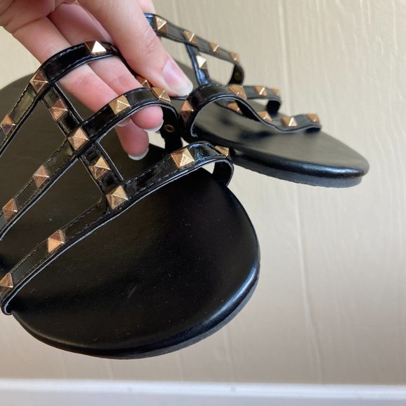 Pyramid Gold Studded Caged Patent Flat Slip-On Slide Sandals Boho Beachy - Picture 8 of 9